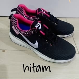 Sepatu Wanita Nike Jogging SW - Hitam 2