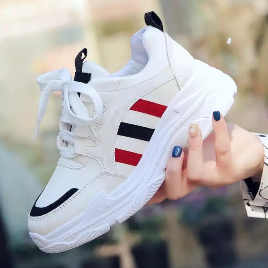 Sepatu Wanita Sneakers WILONA