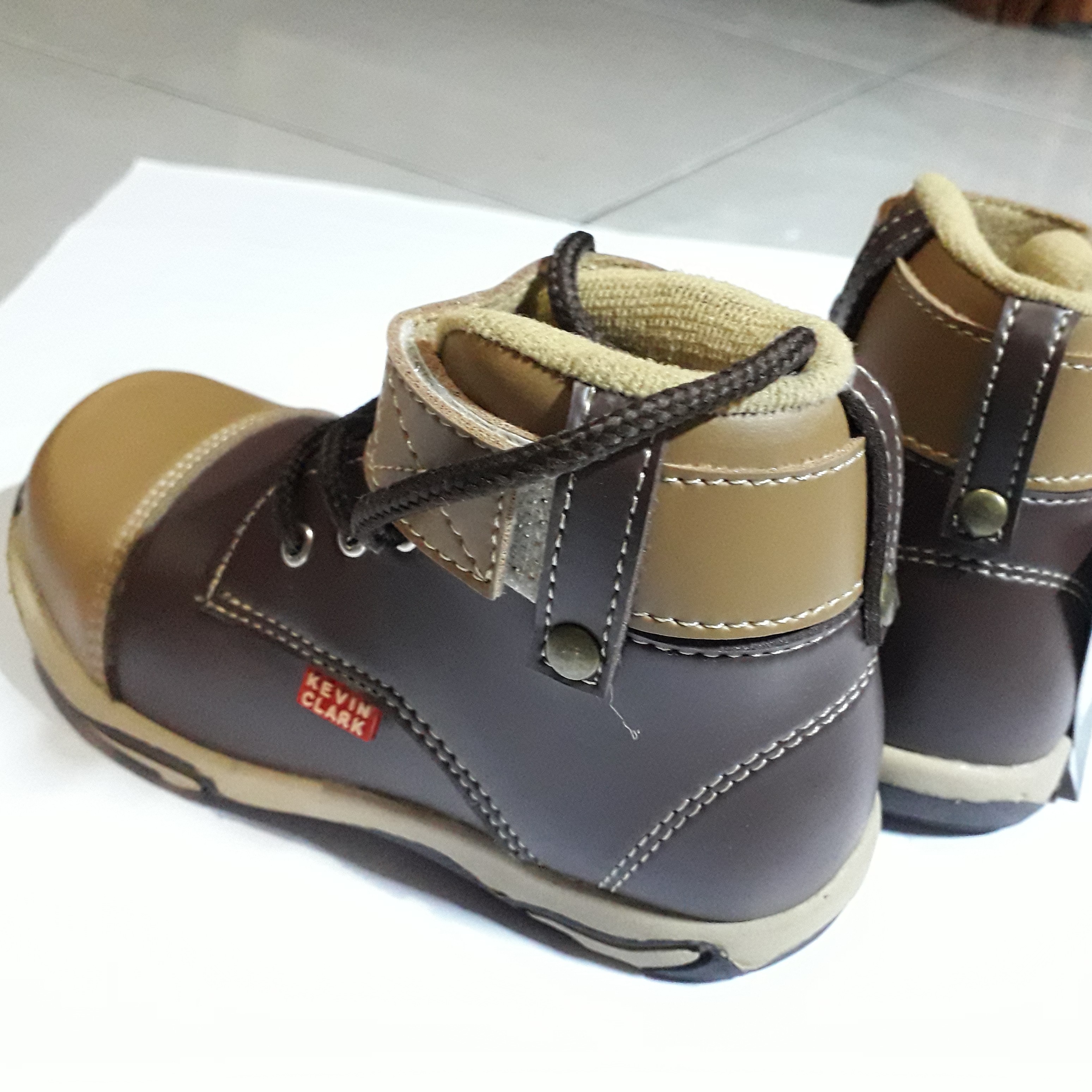 Sepatu anak Kulit Synthetis  puma Brown 2