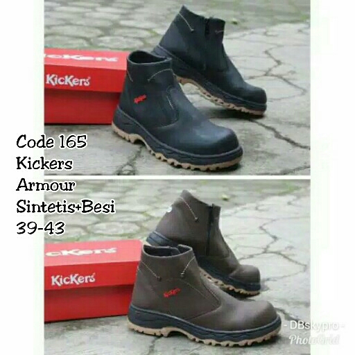 Sepatu kickers armour