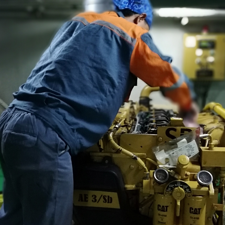 Service Alat Berat Dan Genset 2