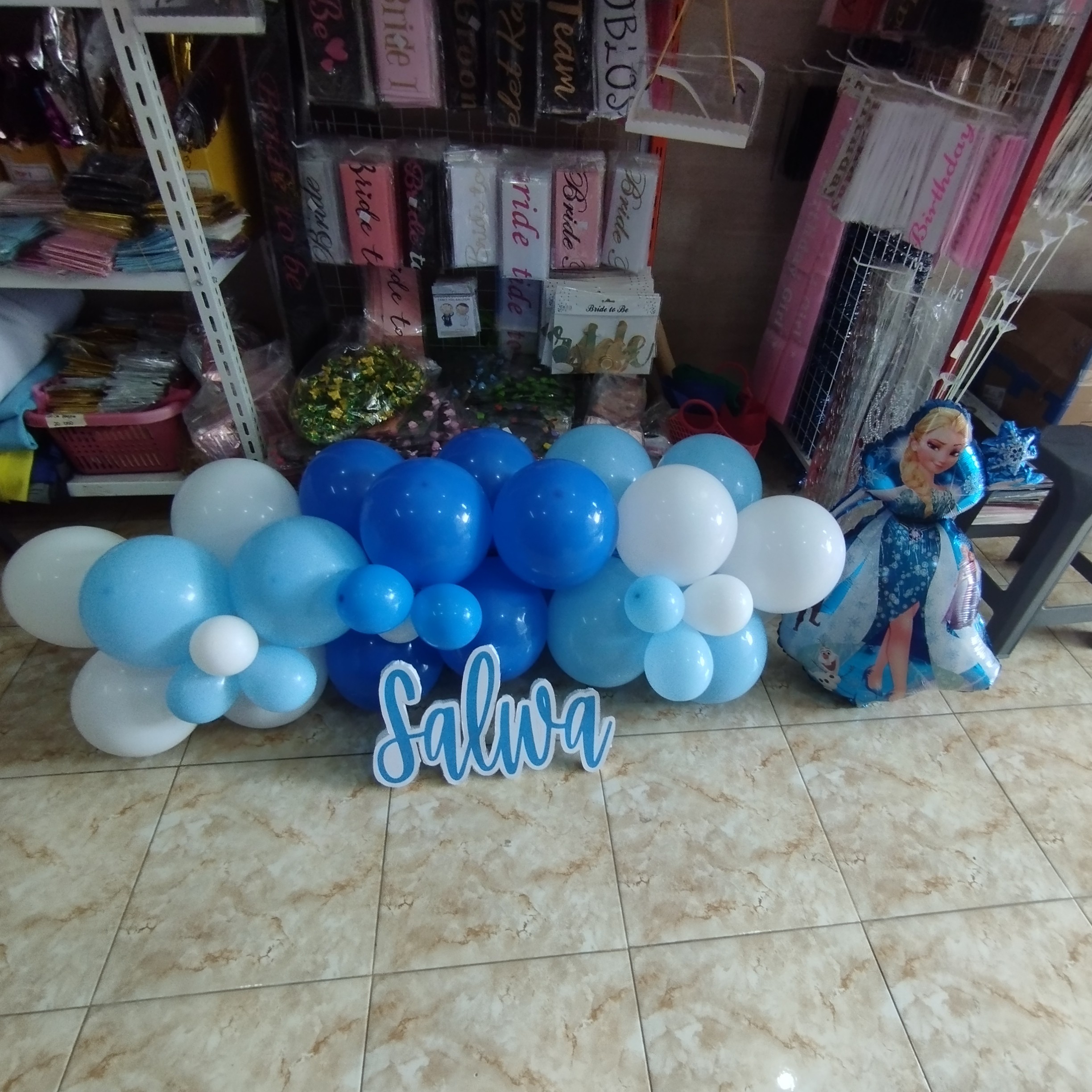 Set Garland Thema Frozen Dan Papan Nama