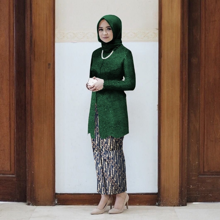 Set kebaya lita