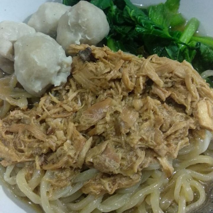 Setengah Porsi Mie Ayam Baso