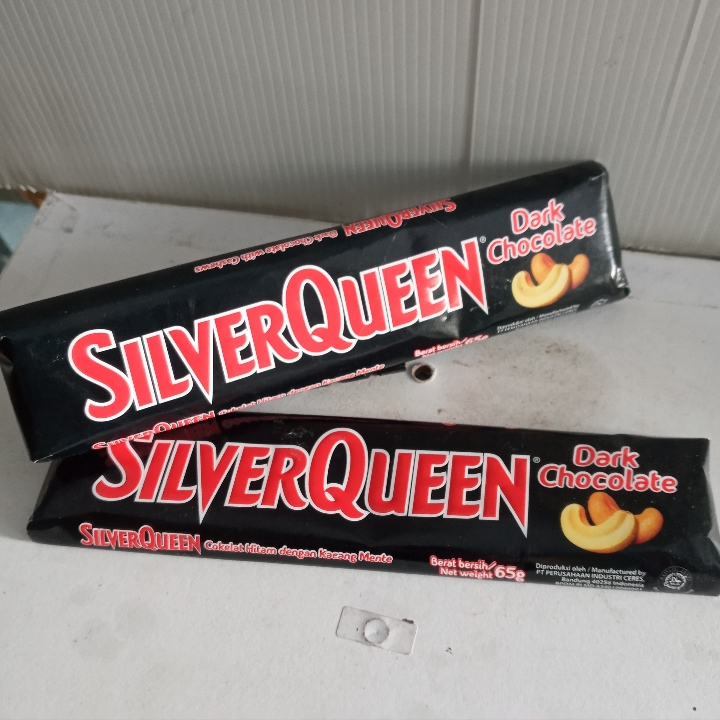 Silverqueen Dark Chocolate