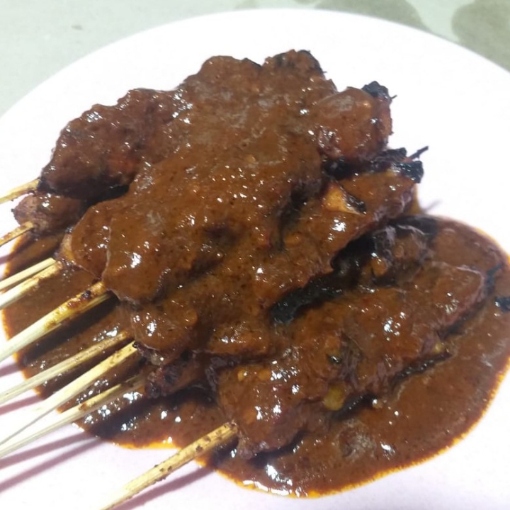 Sate Ayam Spesial Dagingnya