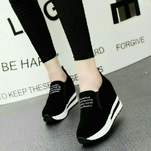 Slipon PS Hitam