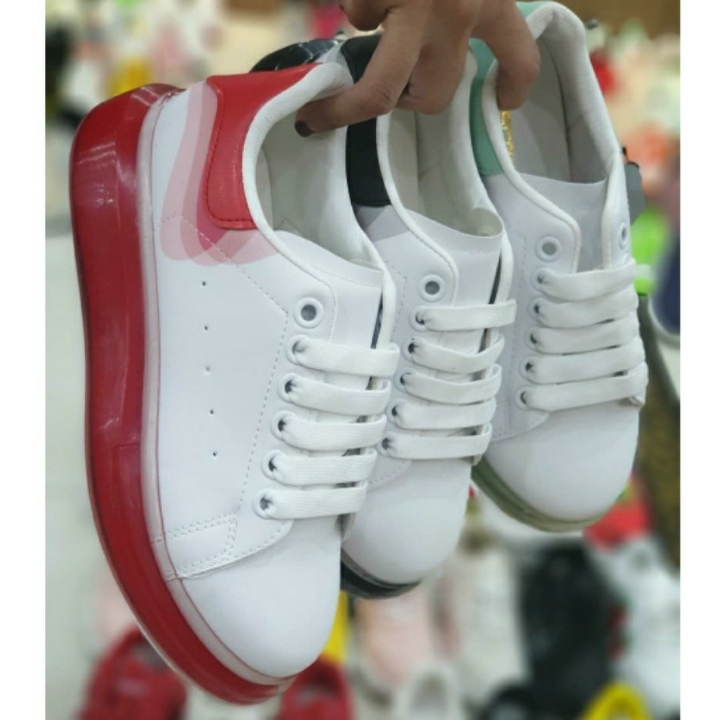 Sneakers Import