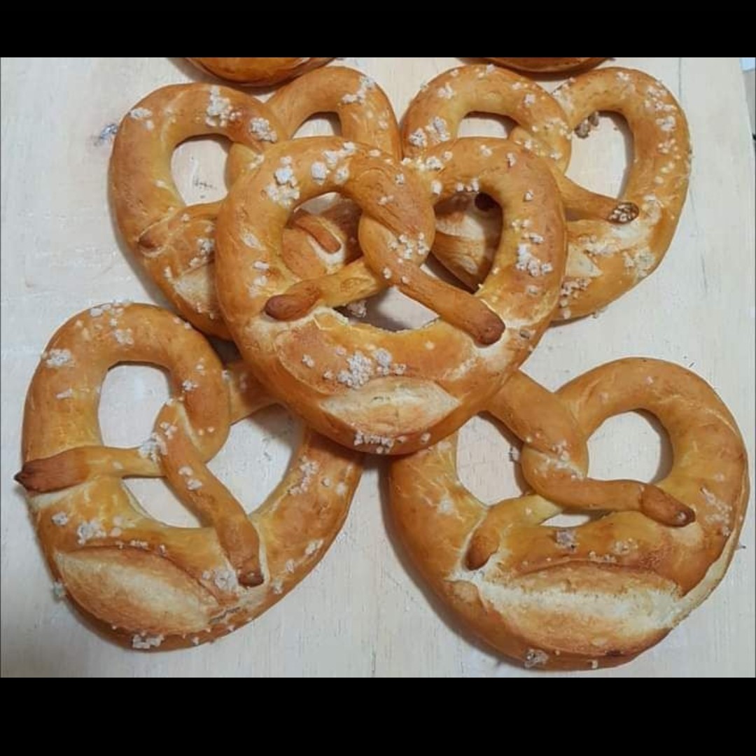 Soft Pretzels Rock Salt Or Cinnamon 2