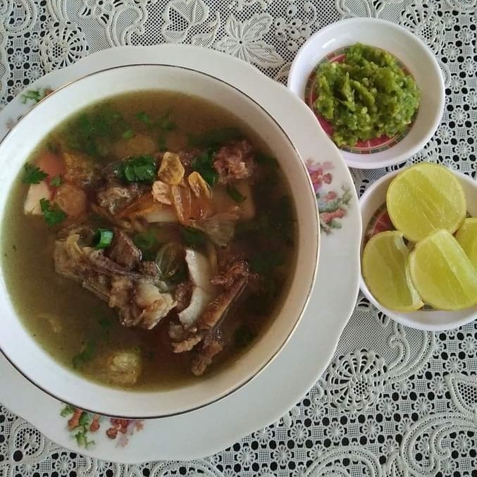 Sop Daging Tulang Lunak