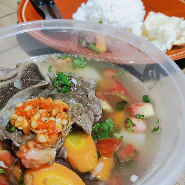 Sop buntut dan Nasi