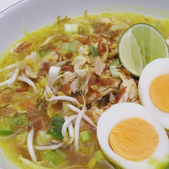 Soto Ayam Dan Nasi