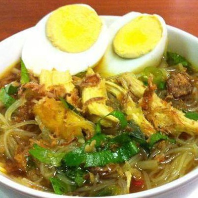 Soto Ayam Pakai  Nasi Putih