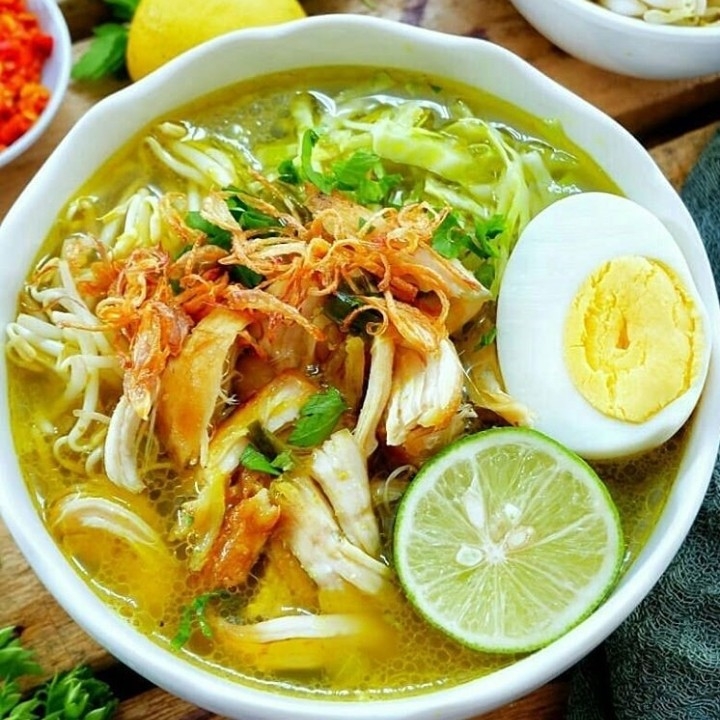 Soto Ayam dan Nasi