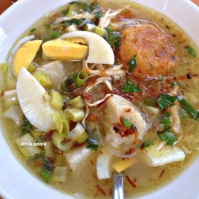 Soto Banjar Isi Lontong