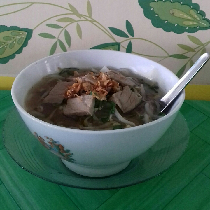 Soto Daging Sapi Porsi Kecil Plus Nasi