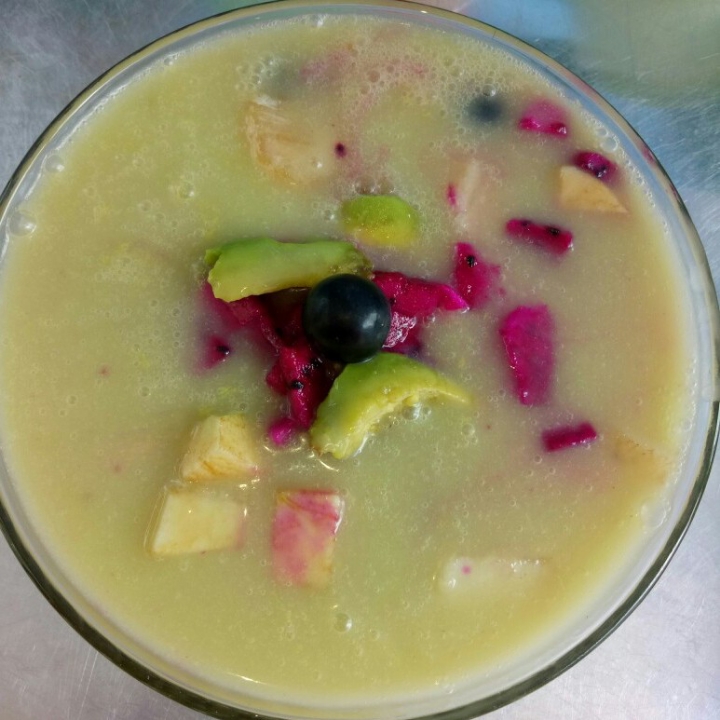 Soup Buah Avo