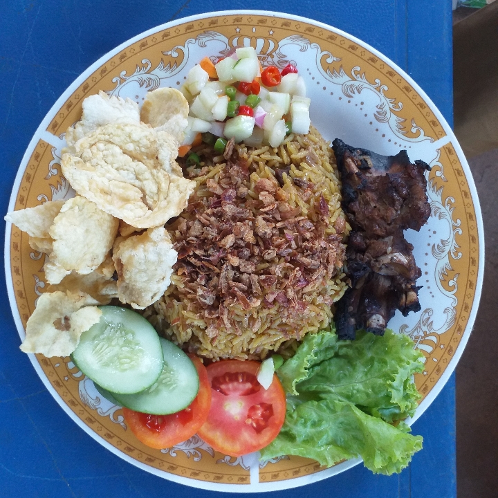 Spesial Nasi Kebuli Kambing