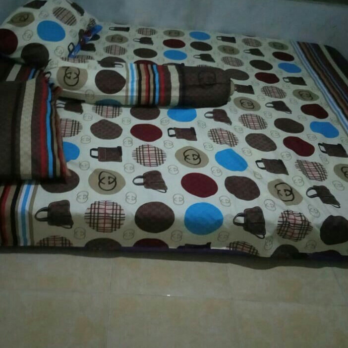 Sprei Home Made