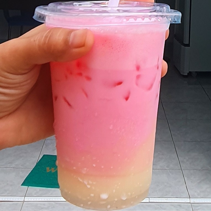 Strowberry Yakult