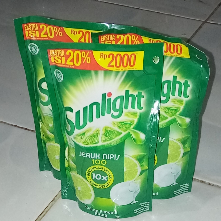 Sunlight Cairan Pencuci Piring Jeruk Nipis 105 ml