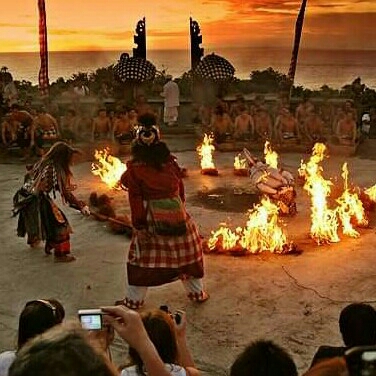 Sunset Uluwatu Temple And Kecak Dance 2