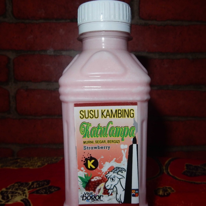 Susu Srawberry Kambing Etawa