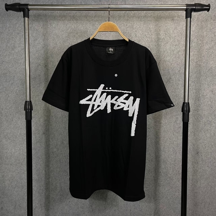 T-Shirt Stussy