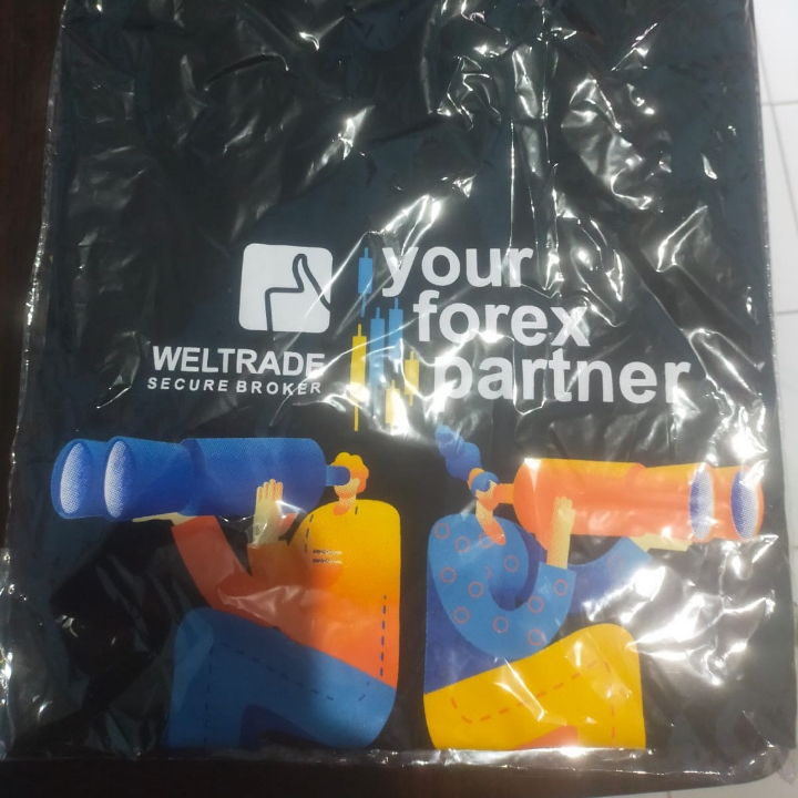 T Shirt Trader Weltrade Murah