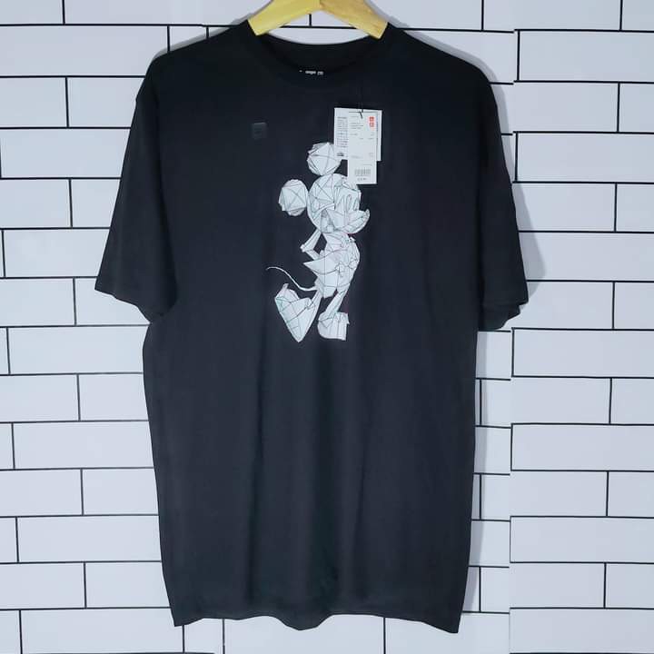 T-Shirt Uniqlo Mickey