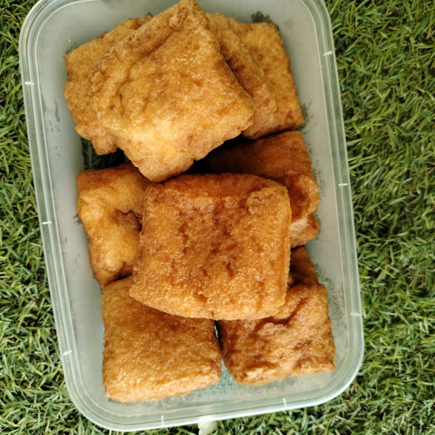 TAHU PONG