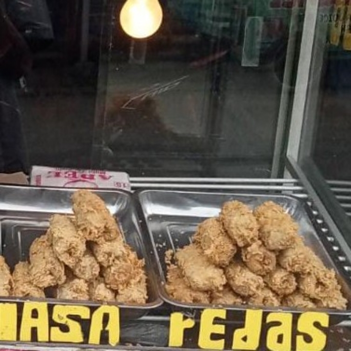 Tahu Pocong Pedas