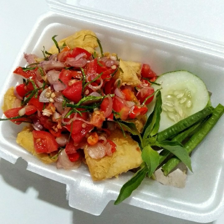 Tahu Sambal Matah Kripsi Snack