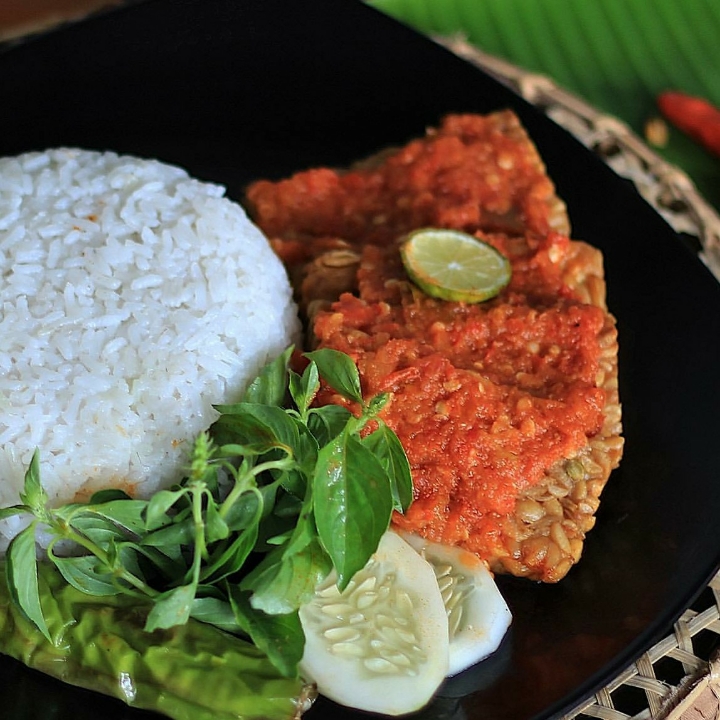 Tahu Tempe Penyet Nasi