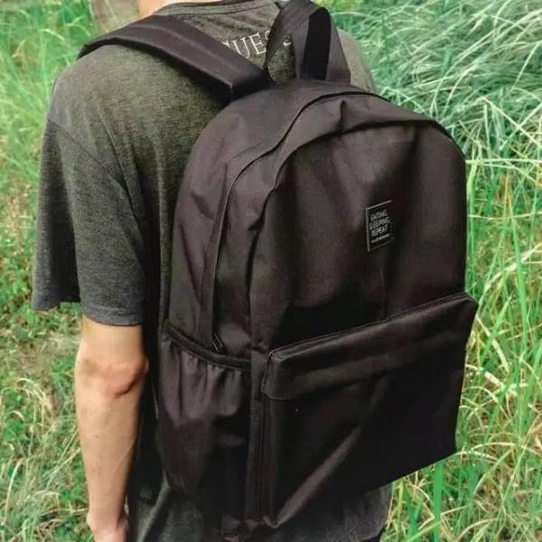 Tas Ransel Hitam 3