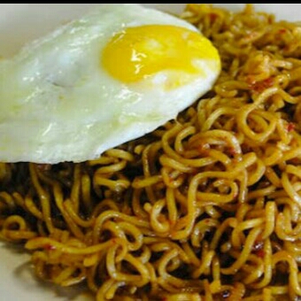 Mie Goreng Telor