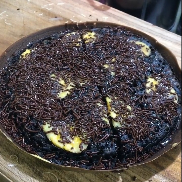 Terang Bulan Coklat Pisang Susu Black Forest 2