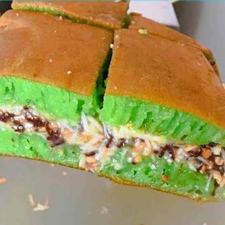 Terang Bulan Keju Kacang Coklat Pandan