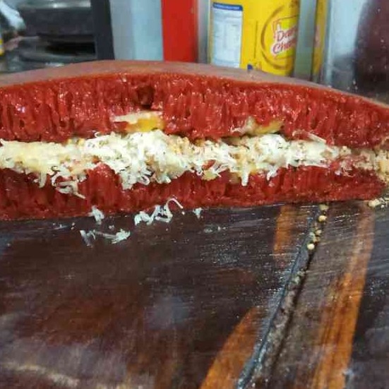 Terang Bulan Keju Kacang Susu Red Velvet