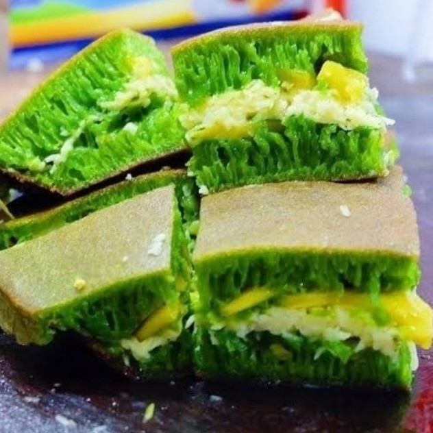 Terang Bulan Keju Pisang Susu Pandan