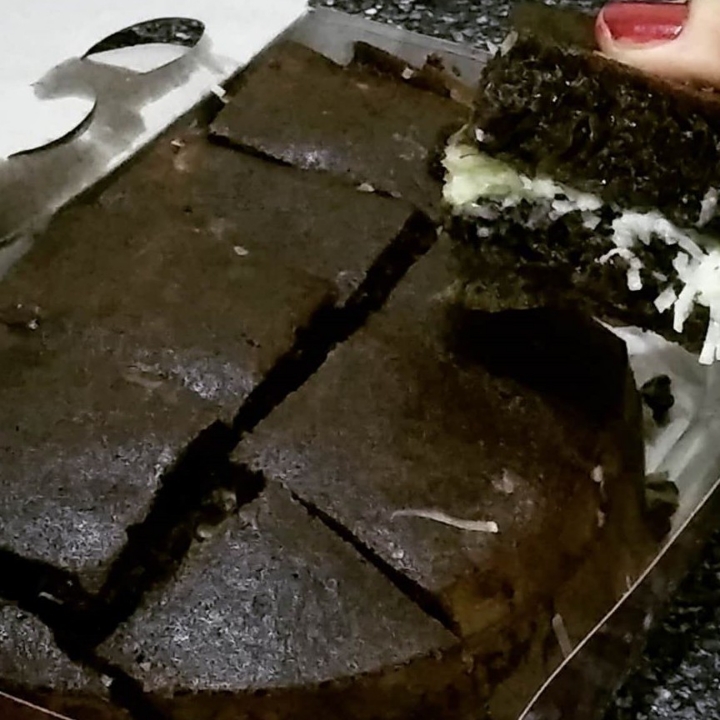 Terang Bulan Keju Susu Black Forest 