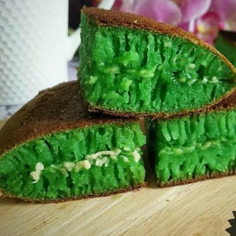 Terang Bulan Pandan Ketan Kacang Coklat Susu