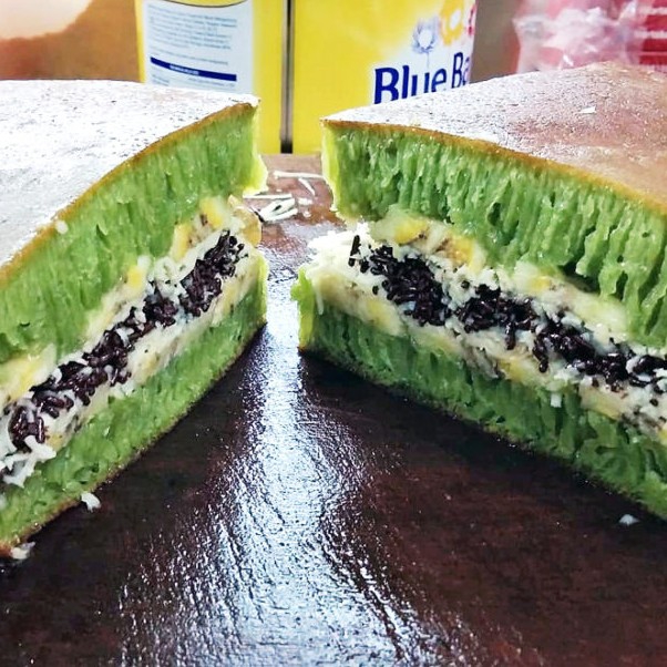 Terang Bulan Pandan Keju Pisang Meses