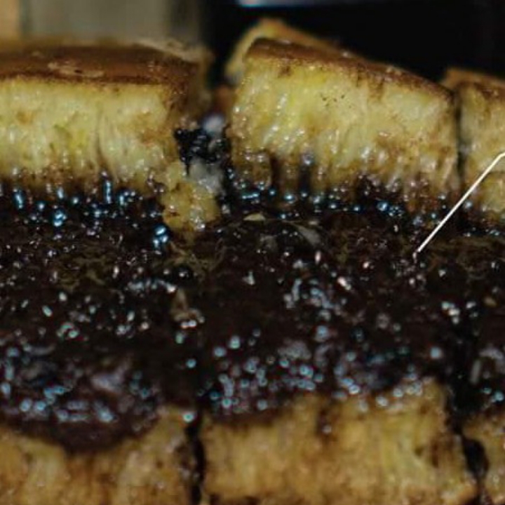 Terang Bulan Pisang Coklat Besar 12 Potong