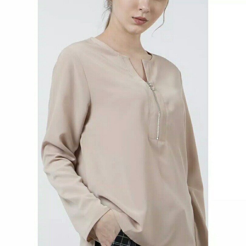 The Executive Basic Long Sleeves Blouse 5-BLWKEY120D011 Khak 2