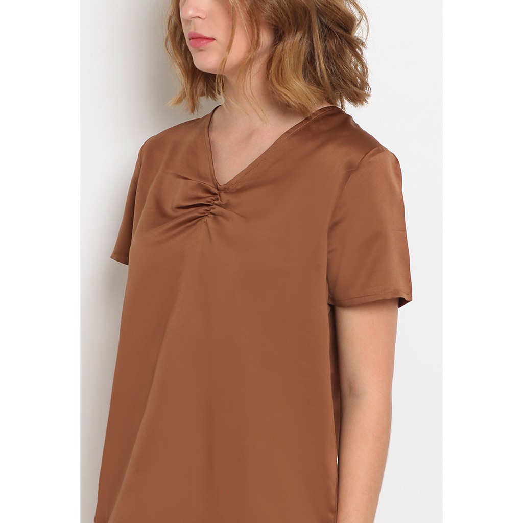 The Executive V-Neck Short Sleeve Blouse 3