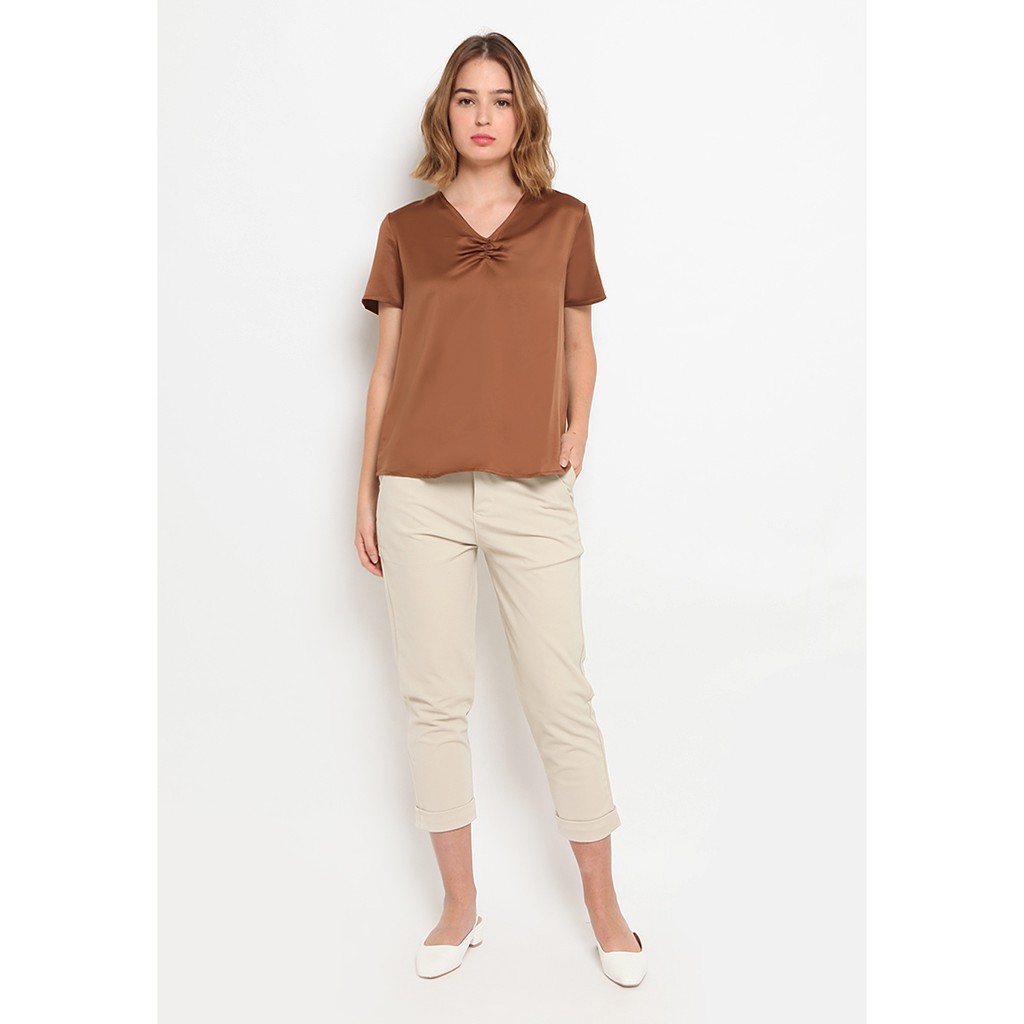 The Executive V-Neck Short Sleeve Blouse 4