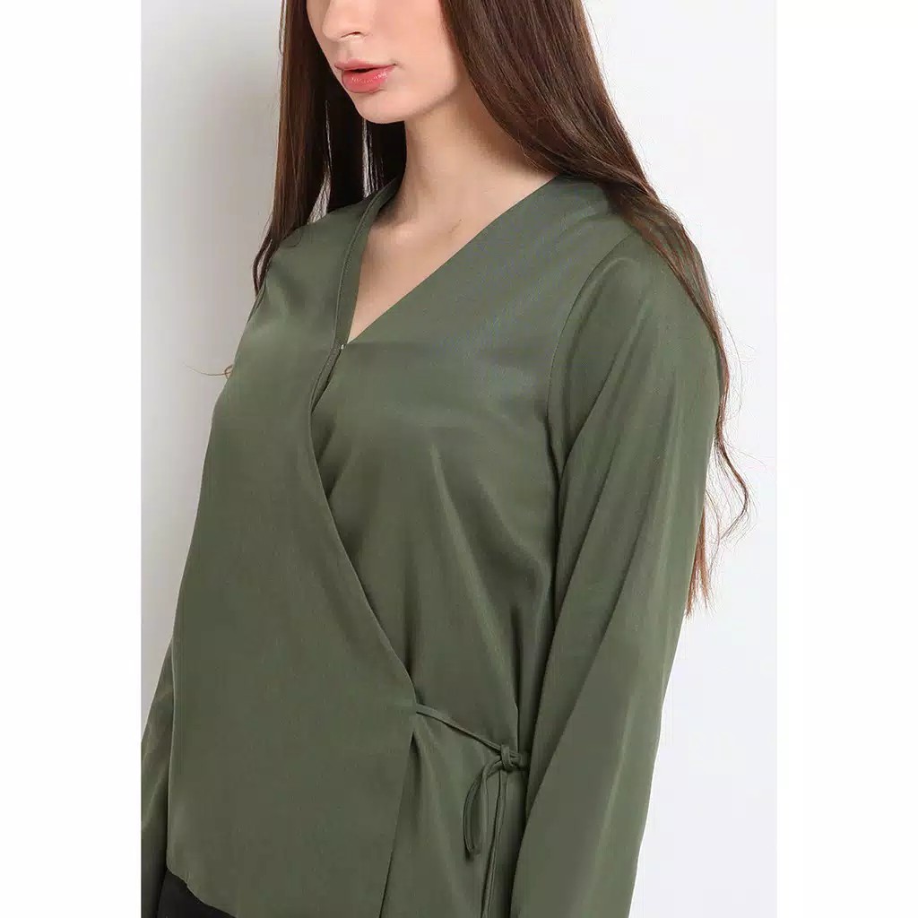 The Executive Wrap Long Sleeves Blouse 3