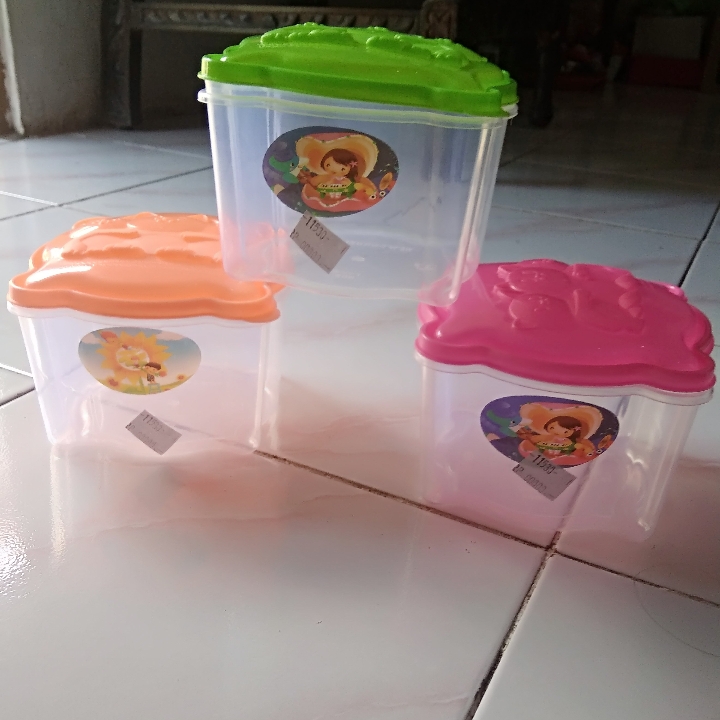 Toples Serbaguna