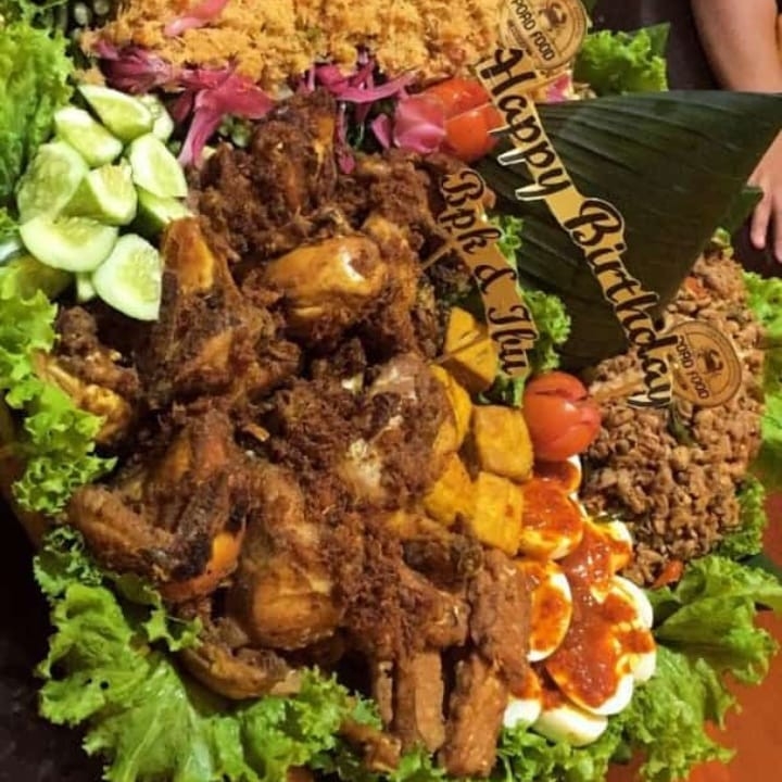 Tumpeng 